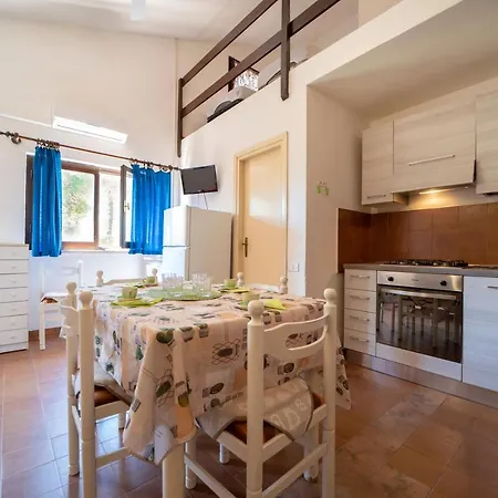 Guest house Laura Porto Azzurro